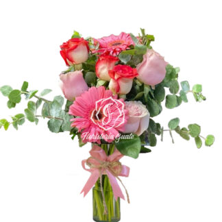 Arreglos florales en florero, Floristeria Guate